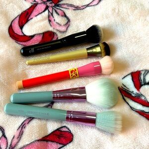 Bundle of 5 face brushes